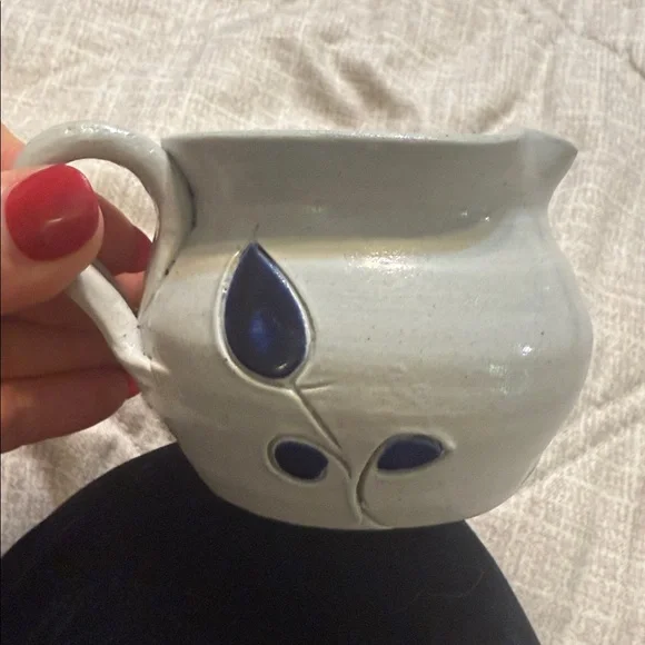 Handcrafted Williamsburg Pottery Cream Pitcher - Picture 6 of 6